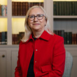 Ms Christine Fischer