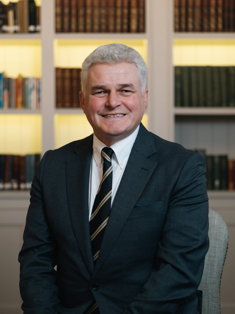 Mr Philip Wilson