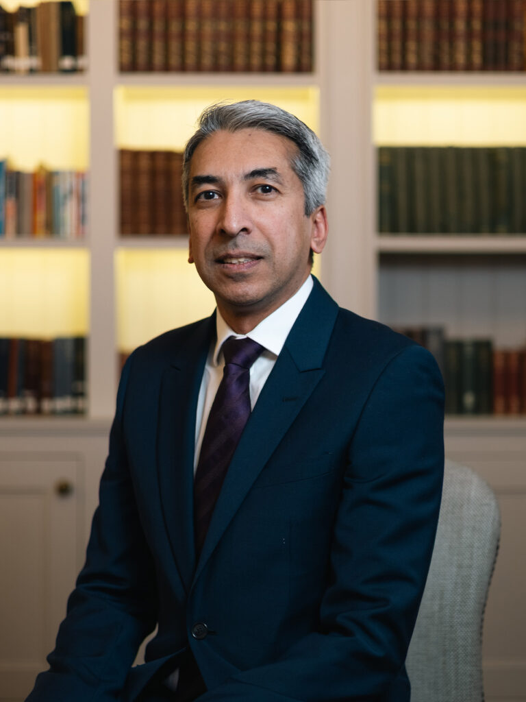Mr Navin Khattar